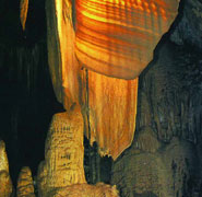 Jenolan Caves Tours - Large luxury coach